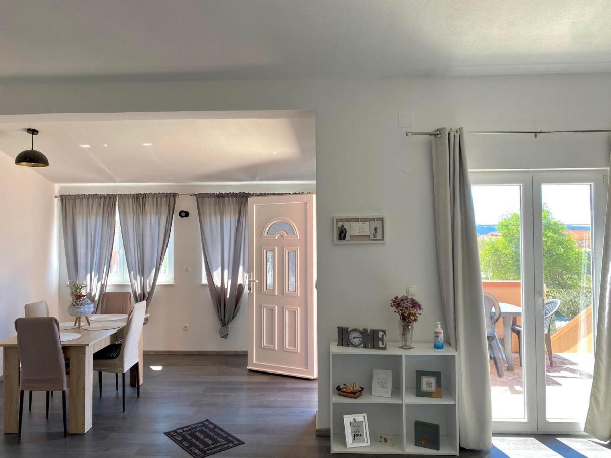 Apartman Ritta Biograd Na Moru Exterior foto